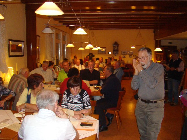 Lutz auf der Mundharmonika