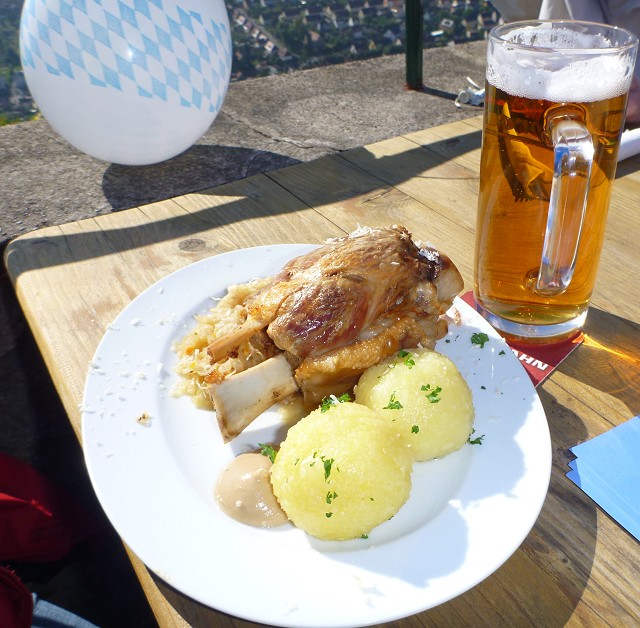 Die Haxen waren vorzüglich